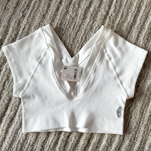NWT Free People Movement Mainstream Baby Tee Bra in White - Picture 9 of 9
